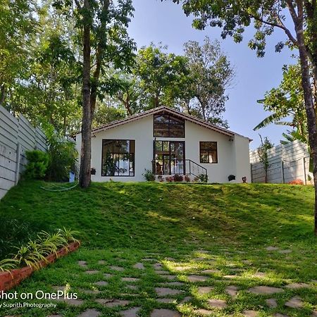 Aakriti Homestay Chikmagalur Exterior photo